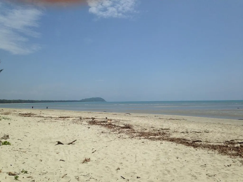 The Port Douglas Beach House 0*,